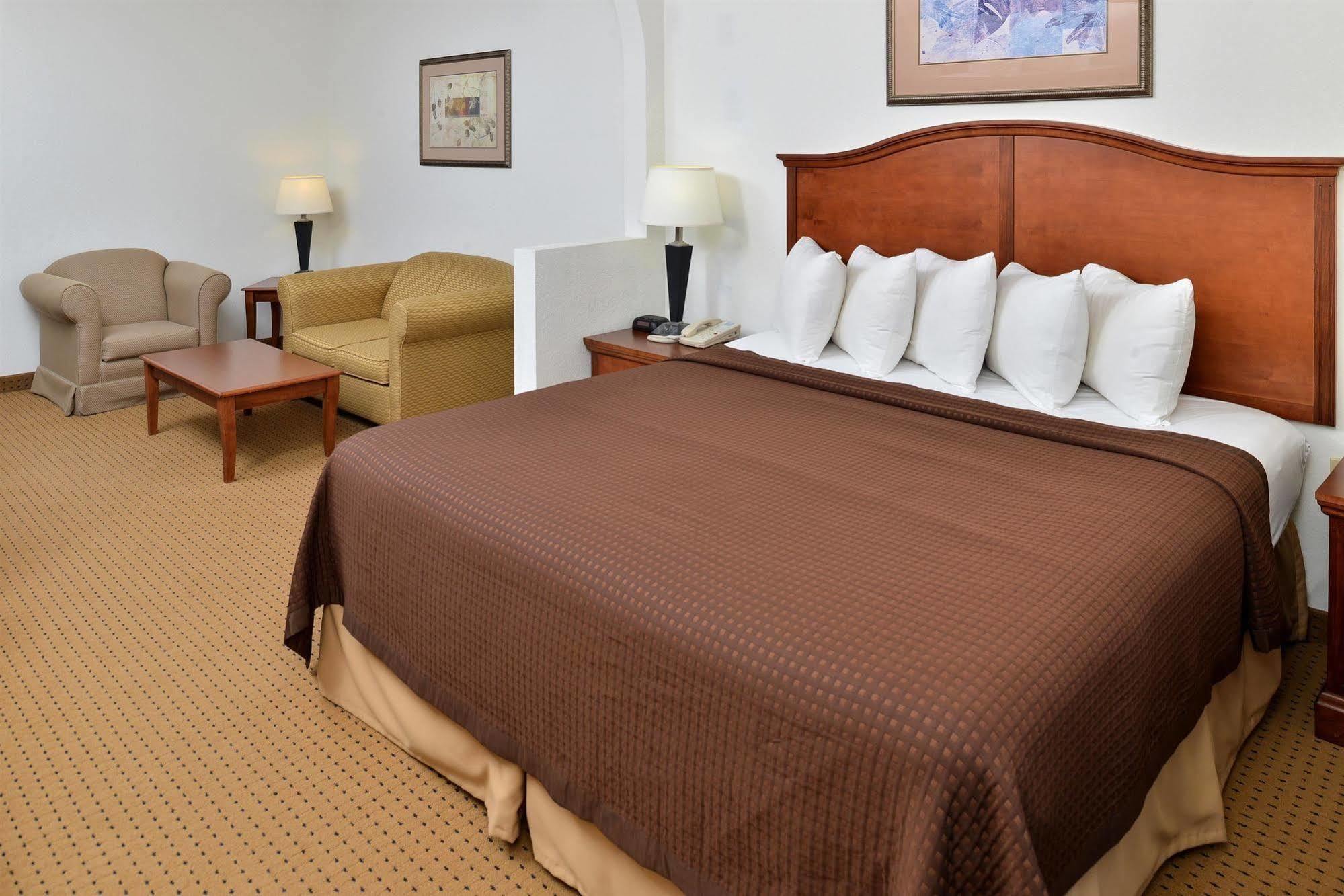 Red Roof Inn & Suites Carrollton, Ga - West Georgia Екстериор снимка